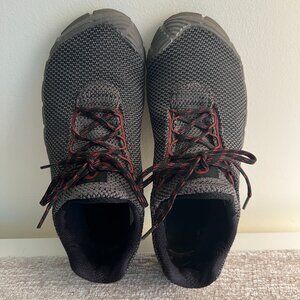 Merrell Move Glove Gray Grippy Sole Barefoot Shoes women’s 9 (EUC)